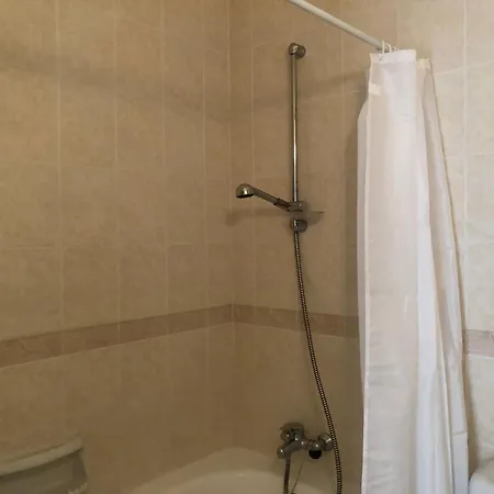 Limnaria Gardens - 1 Bedroom, Sunny With Stunning Pool Views Apartment *