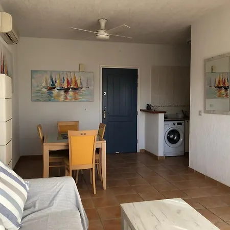 Limnaria Gardens - 1 Bedroom, Sunny With Stunning Pool Views Appartement Paphos